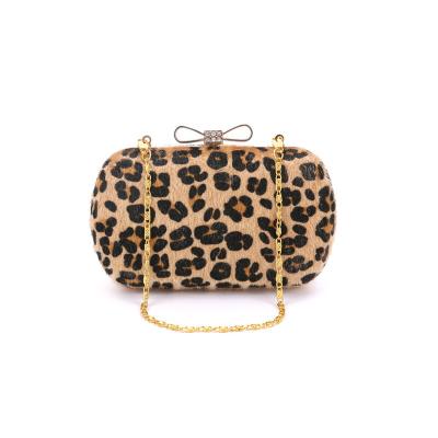 China New Polyester Fiber Banquet Women's Clutch Bag Diamond Evening Clutch Leopard Print Horse Hair Banquet Clutch Chain Women's Bag for sale