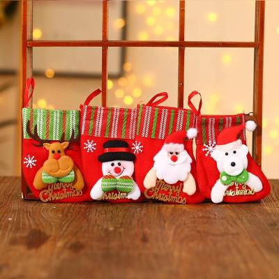 China Christmas Hot Sale Small Size Mini Candy Gift Bag Knit Sack Christmas Storage Decorations for sale