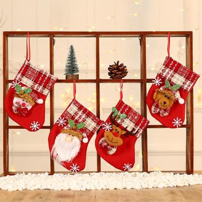 China Hot Sale Christmas Candy Gift Bag Decorations Knit Mini Sack Small Christmas Stockings for sale