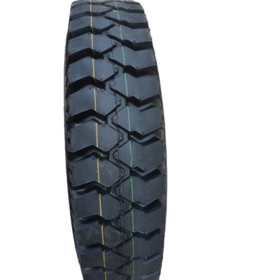 China Road Light Truck Mining Heavy Loading Bias Tire 8.25-16 Lug Rib TBB Tire for sale