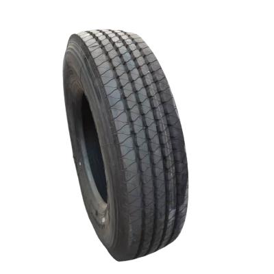 China Truck Tire 295/80R22.5 Tubeless Tire For Truck And Trailer 225/55ZR17 Runflat for sale