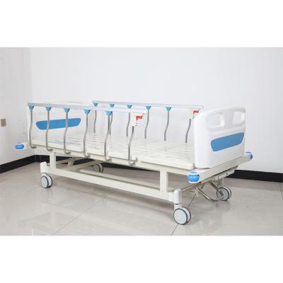 China Two-Function Skillful Manual OEM Odm High-End Brake Central Hospital Bed 06 for sale