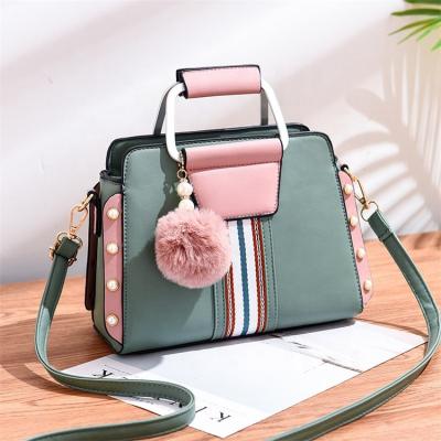 China 2022 European and American fashion large-capacity women's shoulder bags waterproof cross - body bag for sale