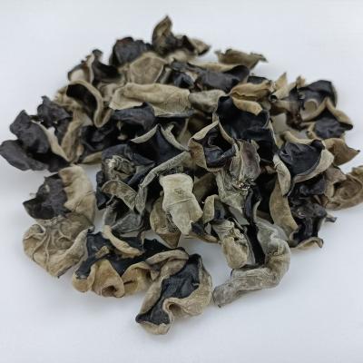 China 2021 winter dry black fungus culture and summer culture dried long piece of food shelf life wooden ear slice for sale