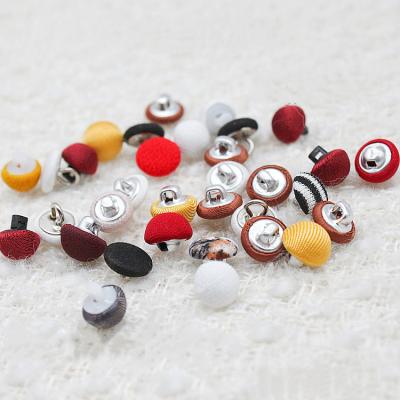 China Sustainable button maker sells fabric covered buttons for sale