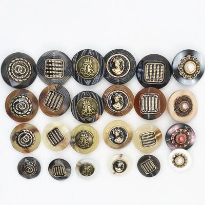 China Washable Custom 4 Hole High End Wholesale Coat Combination Feet Small Resin Plastic Sewing Buttons for sale