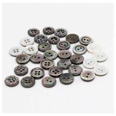 China Viable wholesale custom micro - cut out all apparel sizes sewing natural shell buttons for sale