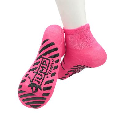 China Sports Outdoor Jumping Disposable Trampoline Kicks Polyester Cotton Non Slip Sports Socks With Grips For Adult for sale