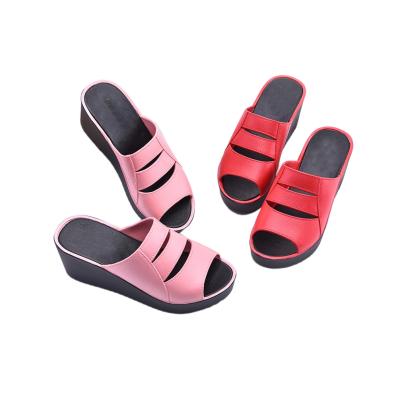 China Hot Lady Shoes Designer Ladies Slippers Summer Beach Slide Sandal Fashion Trend Sale Look for sale