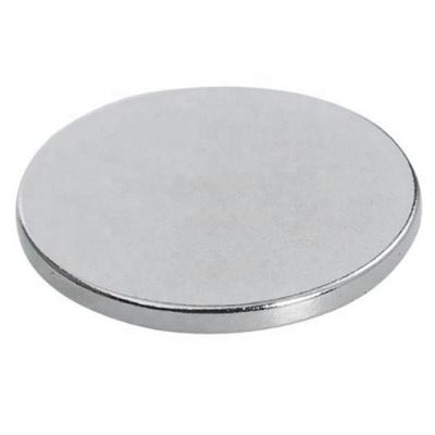 China Ferrite Magnet Disc Rare Earth NdFeB Neodymium N52 Super Strong Permanent Magnet for sale