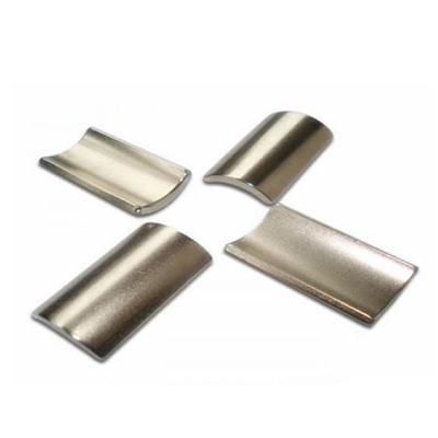 China Industrial Magnet Free Sample NdFeB Rare Earth N35 N52 Neodymium Arc Magnet For BLDC Motor Rotor / Generator Wind Turbine for sale