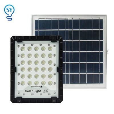 China 100W 200W 300W 400W 500W Rechargeable Sports Stadiums IP67 Power Cell LED Flood Light Outdoor Solar Solar Flood Light for sale