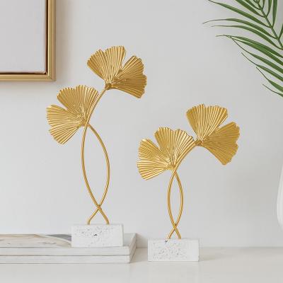 China Minimalist Nordic Creative Metal Opens Ginkgo Leaf Ornaments For Living Room Table Decoration Home Gift for sale