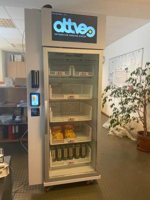 China Snacks en DrankenAutomaat Geschikt voor Bureau, Fabriek, Winkelcomplexxen, Openlucht met Creditcardbetaling Te koop