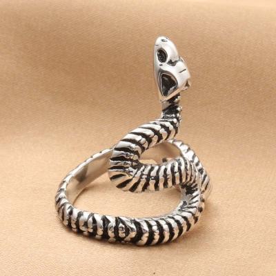 China High Quality Fashion Men Jewelry Jump Ring Stainless Steel Adjustable Snake Shape Ring for sale