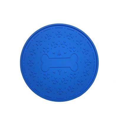 China Sustainable Dog Pet Bath Grooming Use Silicone Lick Pad Dog Travel Mat for sale