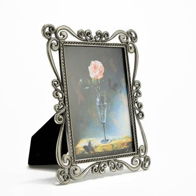 China Wholesale Classic Hot Sale Tin Alloy Photo Frame 4*6