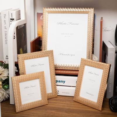 China Hot Selling Home Office Hotel Decoration 4x4 Gold Alloy Picture Frame Or Customized Metal Picture Frame Or O E M Metal Picture Frame for sale