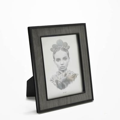 China Classic plastic photo frame 4*6 or customized leather PU photo frame or O E M photo frame porta fotos for sale