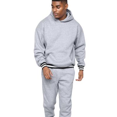 China 2022 new custom design breathable wholesales plus size men s sweatsuit set streetwear for sale