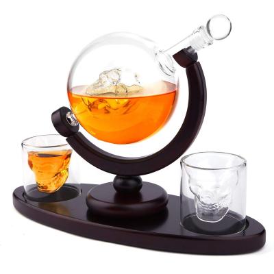 China Amazon Skull Glass Globe Bone Wine Whiskey Vodka Glass Craft Bottle Modern Hot Selling Skeleton Master Decanter for sale