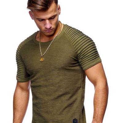 China Anti-Wrinkle New Product Summer Men's Raglan Sleeve Design Round Neck Sweater Striped Pleated Short Sleeve Top for sale