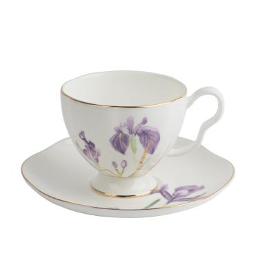 China Viable Purple Lily Flower Coffee Cup Bone China Coffee and Elegant Ceramic Fine Tea Cup and Saucer for sale