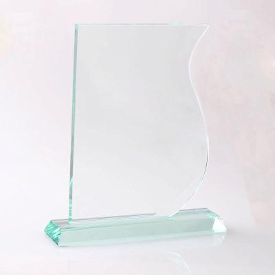 China New Design Glass Souvenir Europe Sublimation Award Crystal Trophy Awards For Activities Commemorate for sale