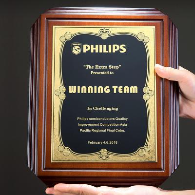 China Europe Customized Logo Delicate Blank Wooden Plaque Plated For Business Competition Award for sale