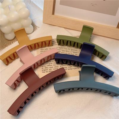 China Modern Minimalist Female Plastic Clip Hair Clip Morandi Color Hook Hair Clip Grab Clip Large Shark Grab Clip After Bathing for sale