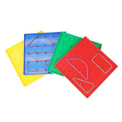 China Non-Toxic Single Sided 5*5 Geoboard With Elastic Band Plastic Toys Education Learning Math Baby Kids Square Shape Geoboard for sale