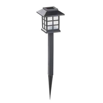 China Hot Sale Solar Outdoor Pathway Yard Landscape Stake Lights Waterproof Solar Garden Lawn Light for sale