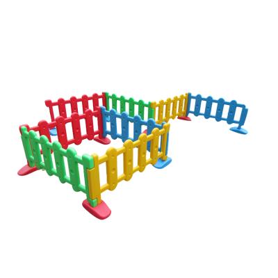 China Hot Selling Easily Collected Good Quality 8PCS Kids Playground Fence Baby Play Yard Safety Plastic Children Play Fence for sale