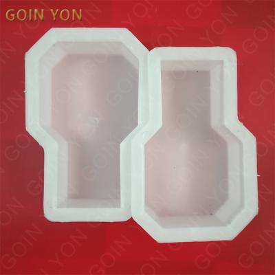 China Paving Bricks 2021 Low Price Hot Sale Precast Concrete Interlocking Plastic Paving Molds for sale