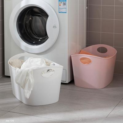 China Clothing Factory Supply Low Price Laundry Hand Held Household Plastic Storage Basket for sale