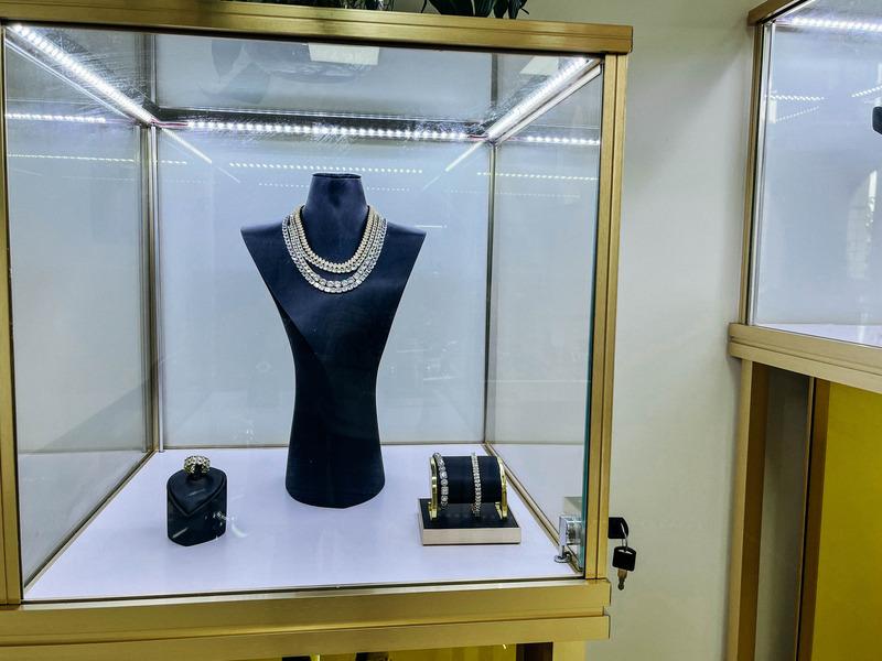 Verified China supplier - Guangzhou Zuanyang Jewelry Co., Ltd.