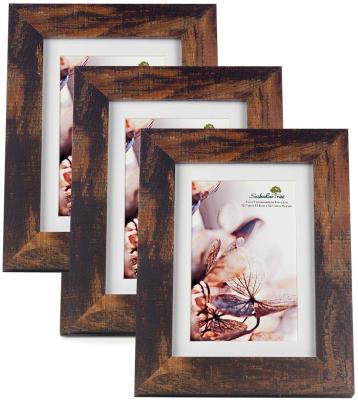 China Eco-Freindly Wholesale Black Solid Wood Picture Frame For Wall Mounting for sale