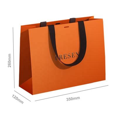 China High Quality Recycled Materials Paper 250g Shopping Bags With Custom Logo For Hotel Clothing Brand Store for sale