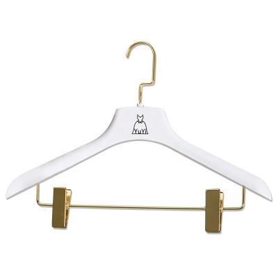 China Custom logo velvet non-slip touch velvet hangers for women clothing store for sale