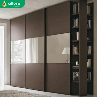 China Sliding Door Lure Modern Metal Pallet Rta Wardrobe Wood Cabinet for sale