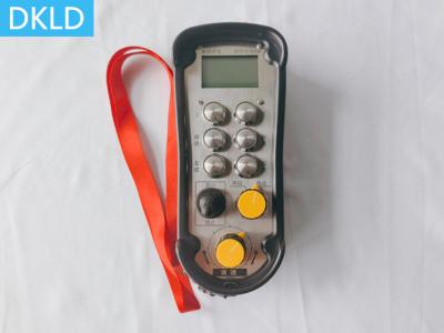 中国 250 Meters, 1 Analog Quantity, 7 Switch Quantity Industrial Remote Control 販売のため