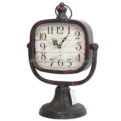 China Each Piece Is Uniquely Finish Decorative Rotating Old-fashioned Table Clock for sale