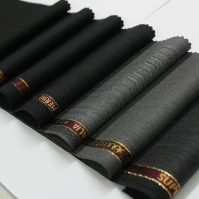 China Anti Herringbone Pill Soft Hand Feeling For High Quality Worsted Merino Wool Blend Fabrics for sale