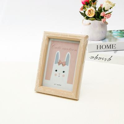 China High Quality Modern Miniature Wooden MDF Picture Photo Frame For Home Decor for sale