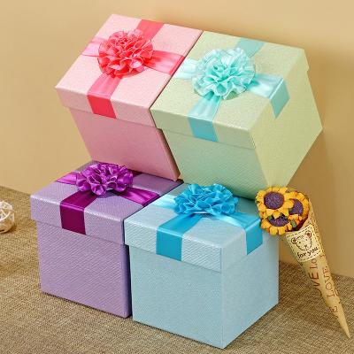 China Birthday Recyclable Exquisite Gift Box , Custom Blank Packing Box for sale