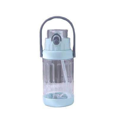 China 1500ml Large Capacity Water Bottle Bounce Lid Straw Portable Plastic Viable Bottle for sale