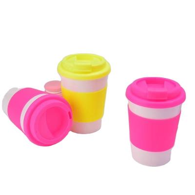 China Viable hot sale 350ml coffee mug with silicone cover non-slip sealing plastic mug for sale