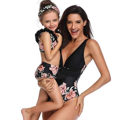 China Girls Kids Anti-UV Swimsuit Two Pieces Bikini Set Ruffle Falbala Swimwear Swimsuits for sale