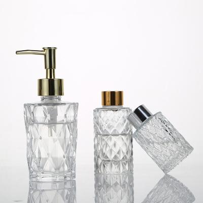 China Personal Care Cosmetic Glass Spray Perfume Bottle With Aluminum Sprayer Bottle for sale