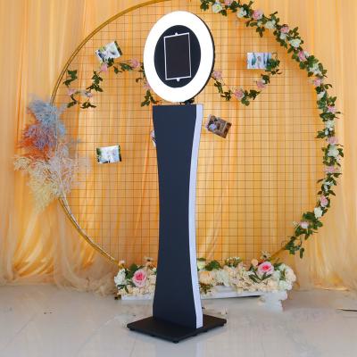 China Mini Vending Machine Selfie Booth Luxury 360 Photobooth Photo Booth Sharing Station Led Video Ring Roaming Roamer Booth iPad Photo Booth for sale